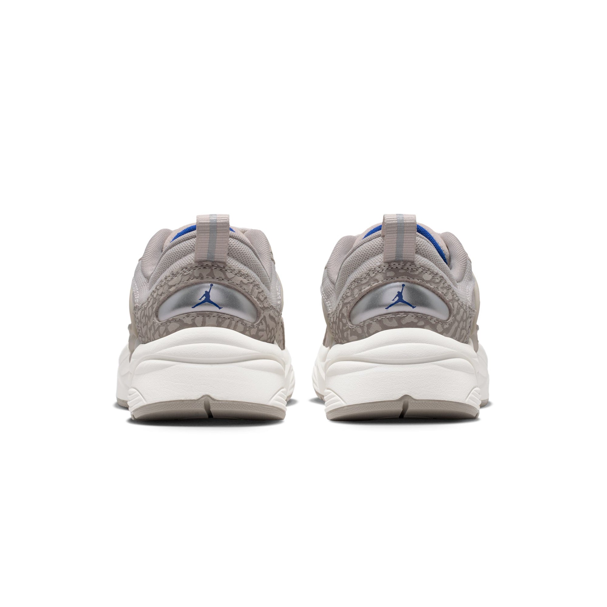 Air Jordan Womens Trunner O/S Shoes