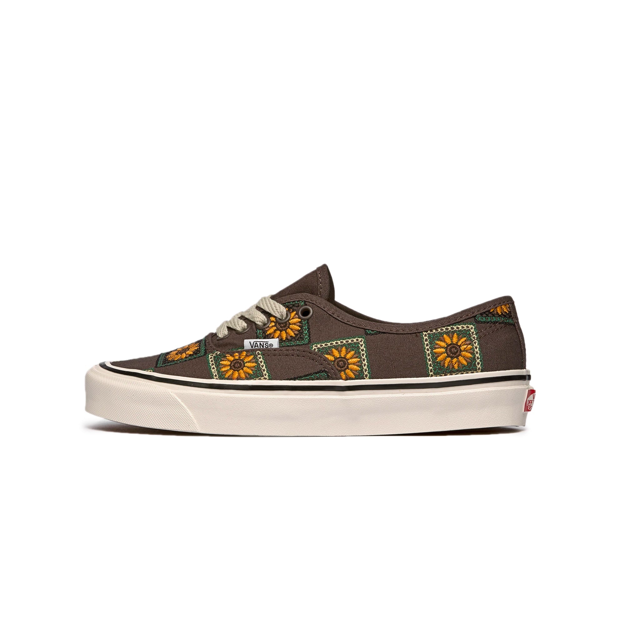 Vans Mens UA Authentic 44 DX Shoes