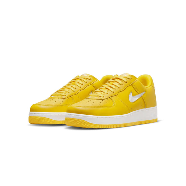 Nike Mens Air Force 1 Low Retro Shoes