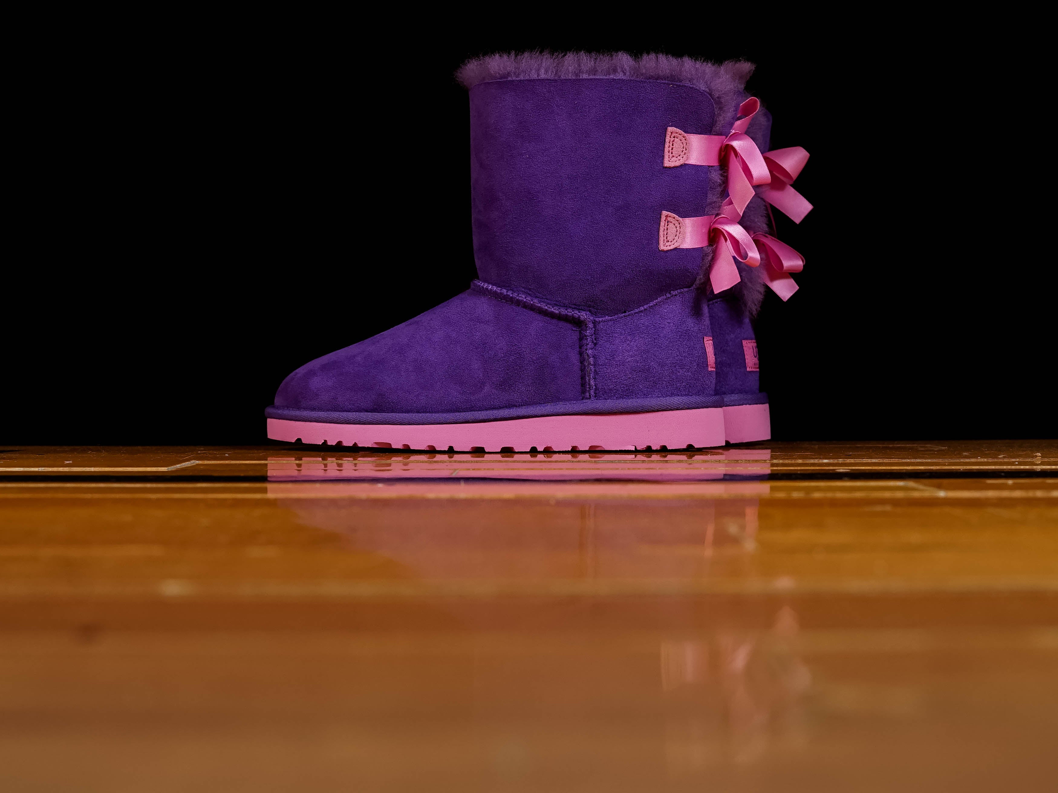 Grade-School Ugg K store Bailey Bow Pink 3280K-CRS Size 4