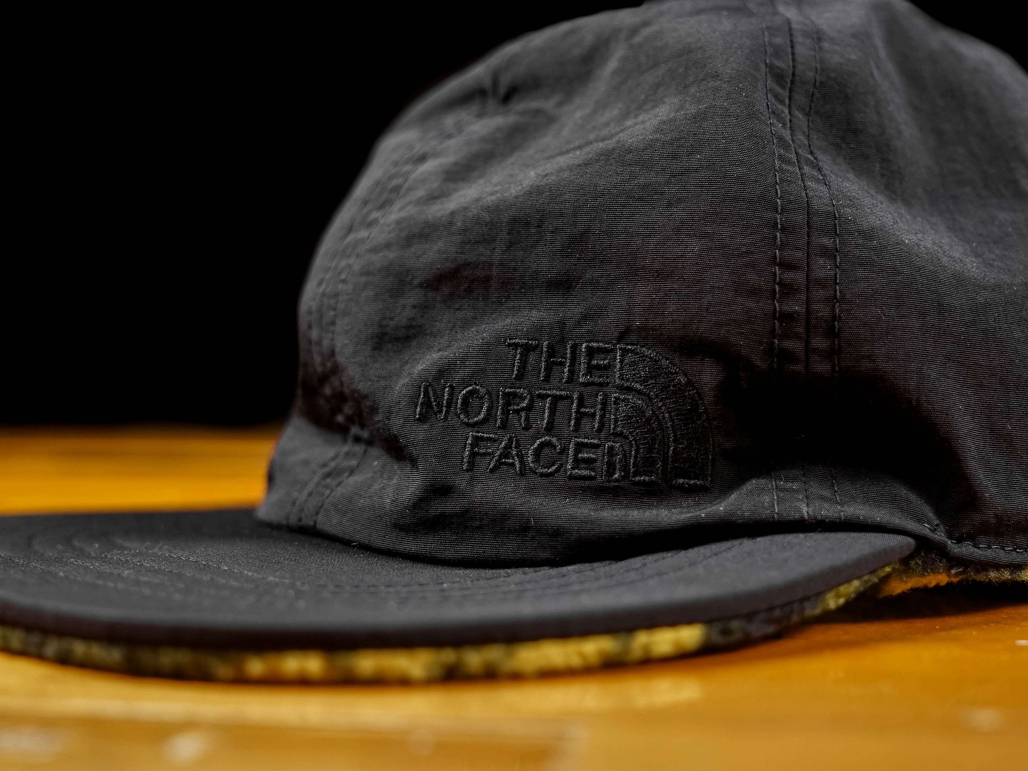 The North Face '94 Rage Reversible Fleece Cap [NF0A3FNVH22]