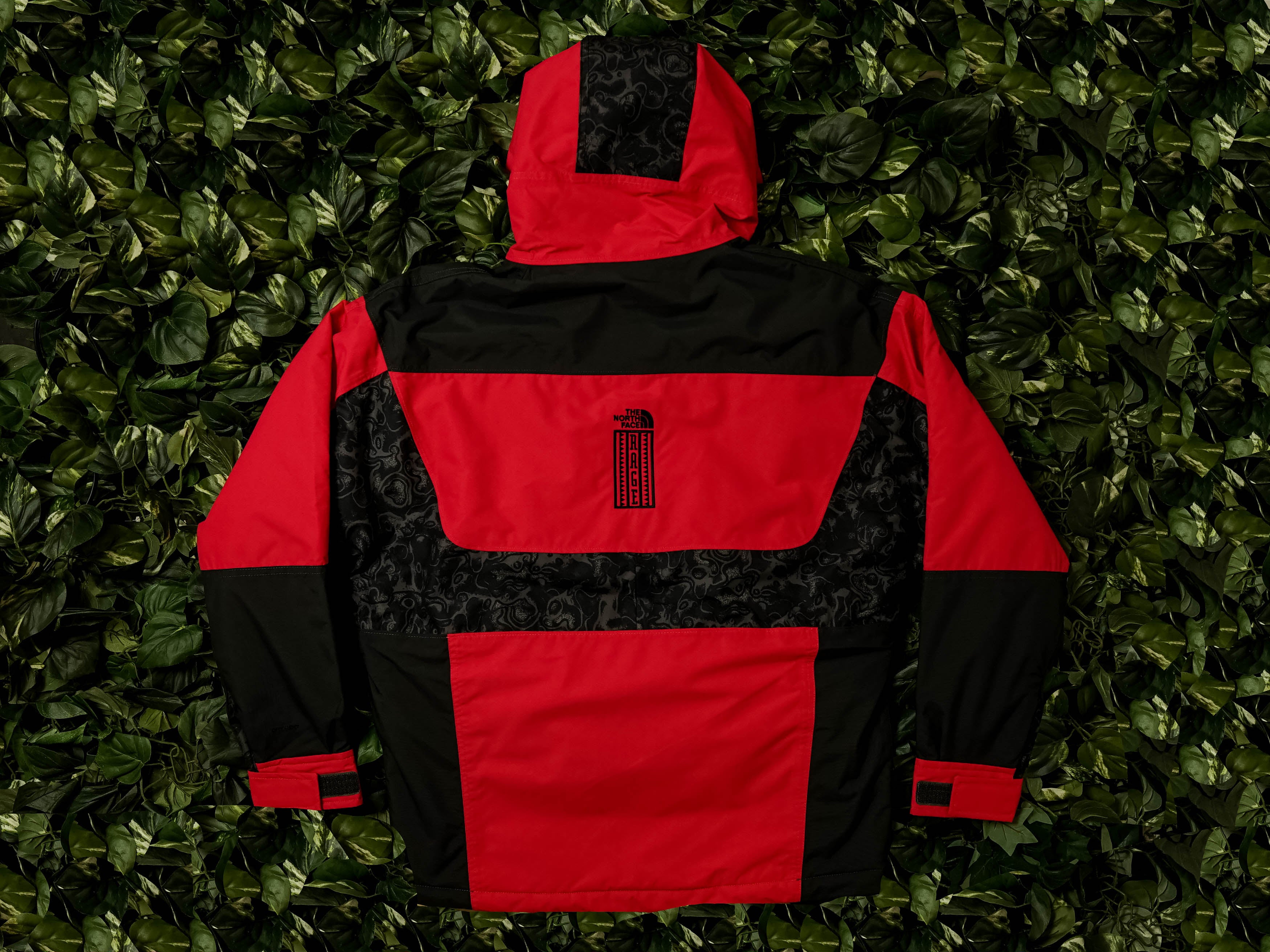 The North Face 94 Rage WP INS Jacket - S