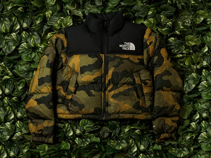 The North Face W Nuptse Crop Jacket [NF0A3XE2F32]