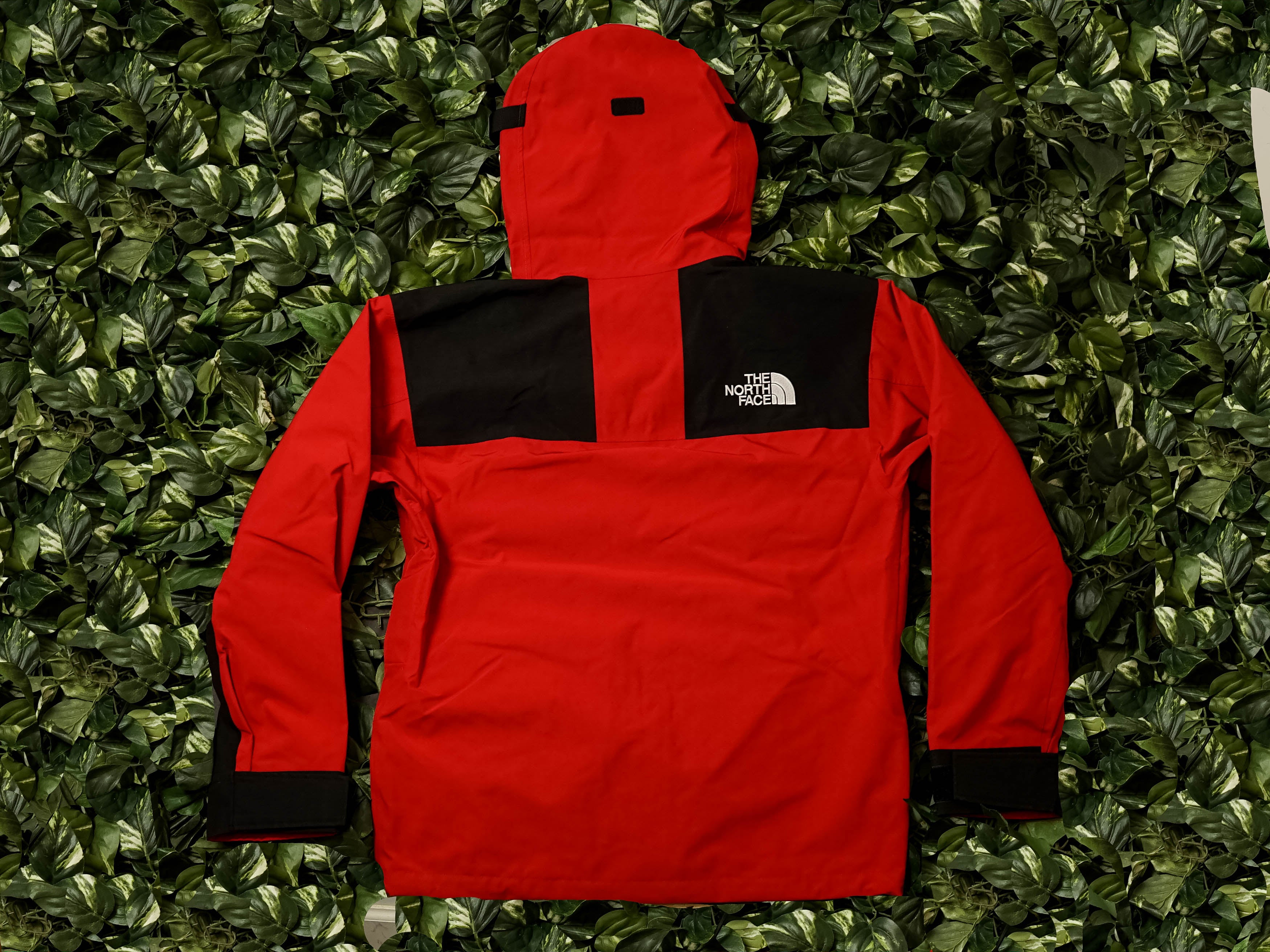 The North Face 1990 Mountain Q Jacket [NF0A3XEJ682]
