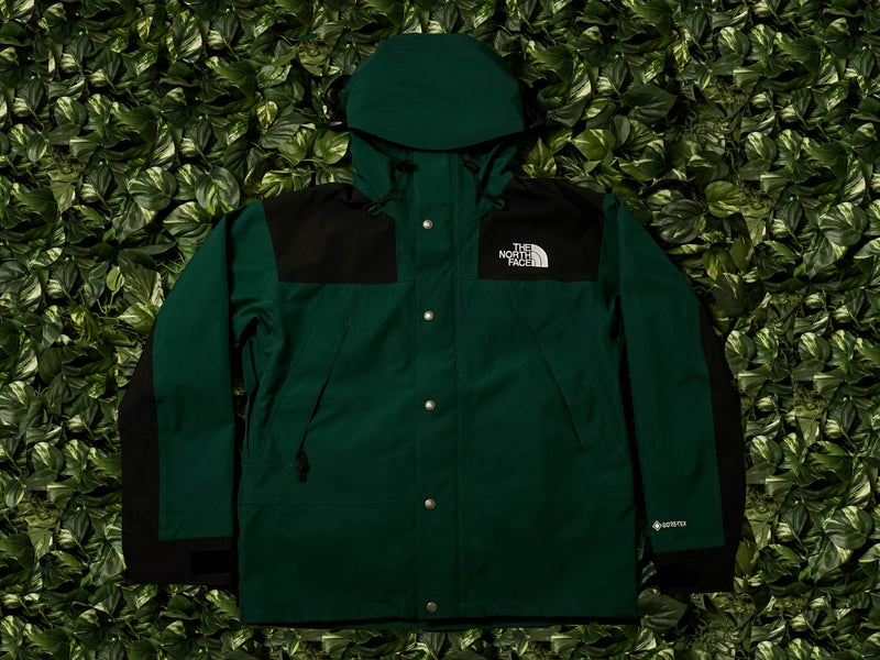 The North Face 1990 Mountain Q Jacket [NF0A3XEJN3P]