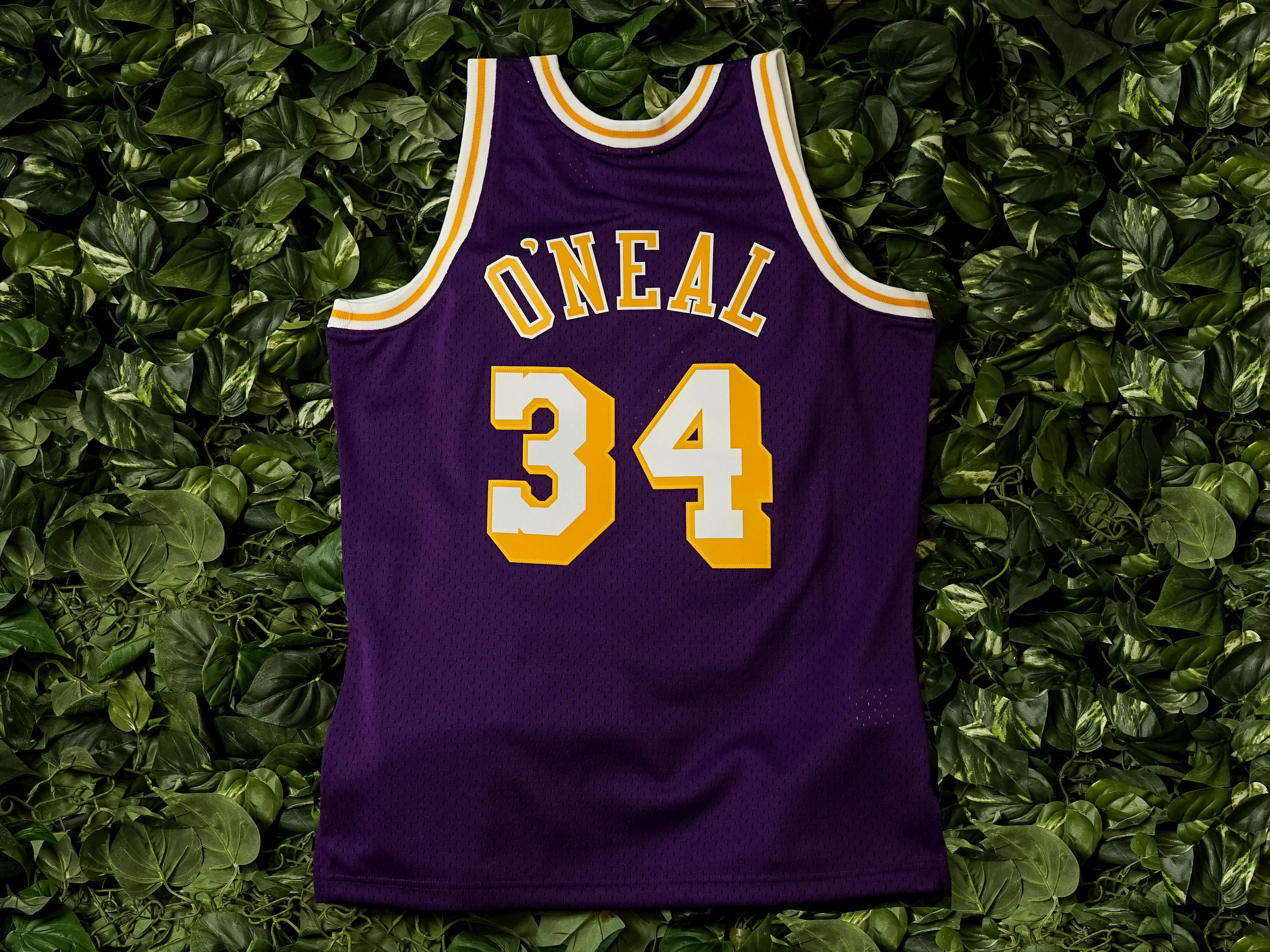 Mitchell & Ness 'Shaquille O'Neal' '96 NBA Swingman Jersey [SMJYGS18178-LALPURP96SON]