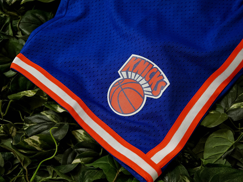 Mitchell & Ness 'Knicks 91' Swingman Shorts [SMSHGS18241-NYKROYA91]