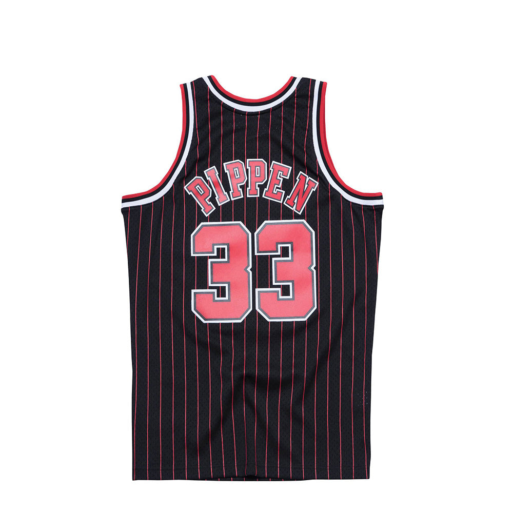 Mitchell & Ness Mens NBA Chicago Bulls '95 'Scottie Pippen' Swingman Jersey